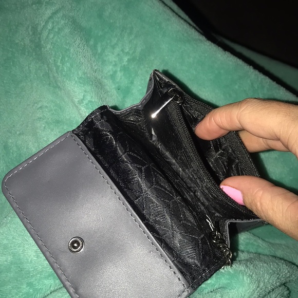 ADRIENNE VITTADINI wallet. Never used. - Picture 4 of 4